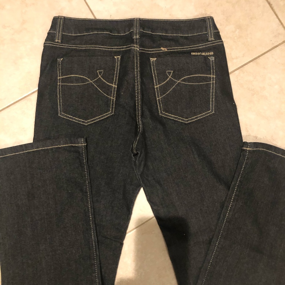 NWOT DKNY BOOTLEG BLUE/ BLACK JEANS